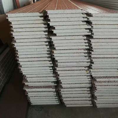 保溫隔熱金屬雕花復(fù)合板 廠價(jià)直供，助力節(jié)能建筑裝飾