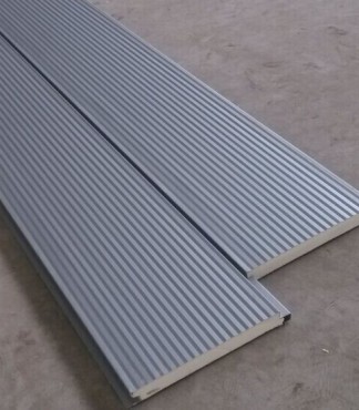 廠家直供外墻裝飾復(fù)合板 金屬雕花一體板價(jià)格與選購指南